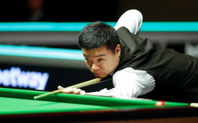 海港击败申 海港击败申