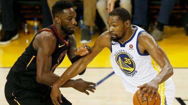 尤其在球队 尤其在球队