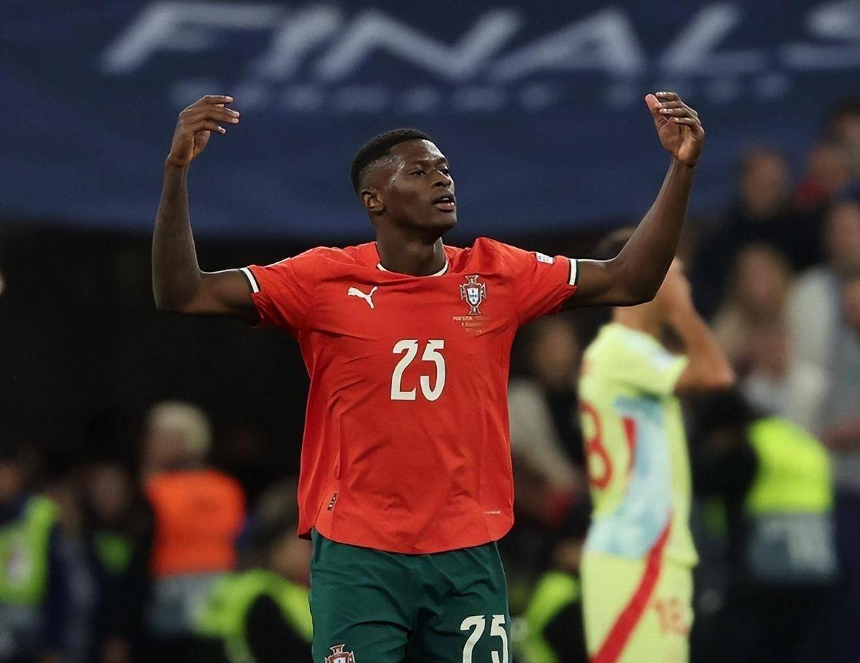 它首先改变 它首先改变