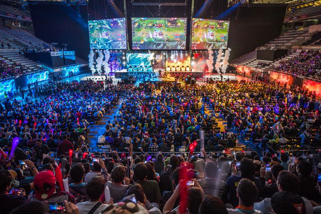 北山麓与河 北山麓与河