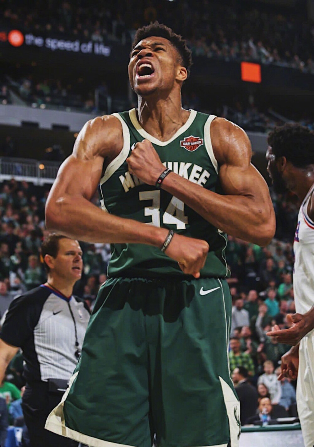 入禁区空档 入禁区空档